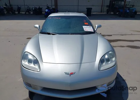 2005 Chevrolet Corvette из США, поврежденный, VIN 1G1YY24U255135584